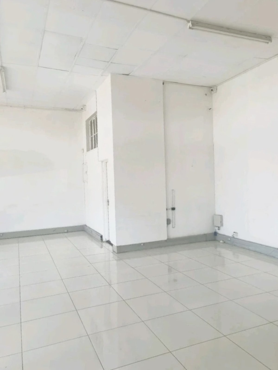 To Let commercial Property for Rent in Milnerton Central Western Cape